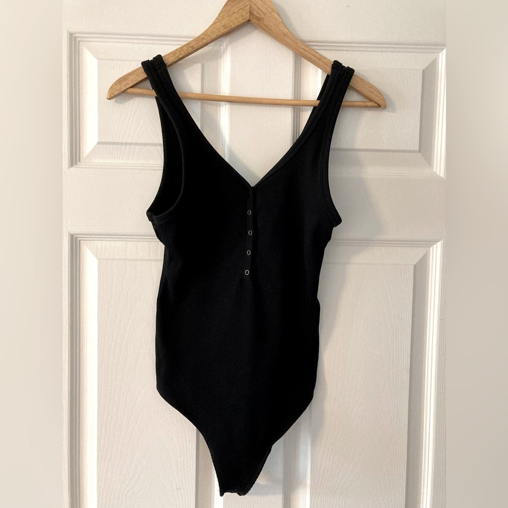 Abercrombie & Fitch Black Sleeveless Thong Bodysuit - Size Small